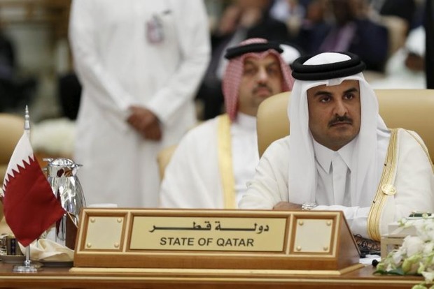 Четыре страны разорвали дипломатические отношения с Катаром, обвинив в поддержке ИГИЛ