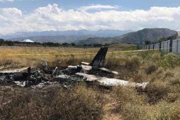 Украинский пилот погиб в авиакатастрофе в Казахстане: опубликовано видео