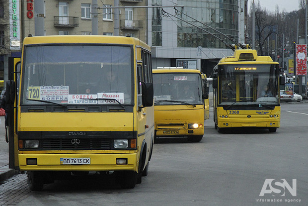 Київська влада саботує запуск електронних квитків у громадському транспорті