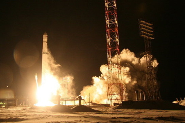 Запущенный украинской ракетой российский спутник не вышел на связь