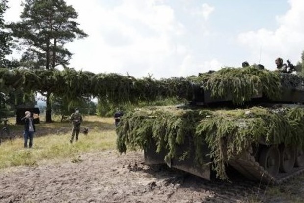 Нові пакети допомоги від союзників України