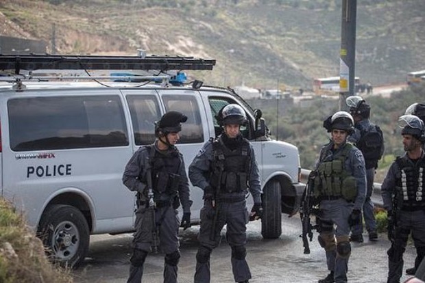 Новый теракт в Израиле: палестинка с ножом напала на военного