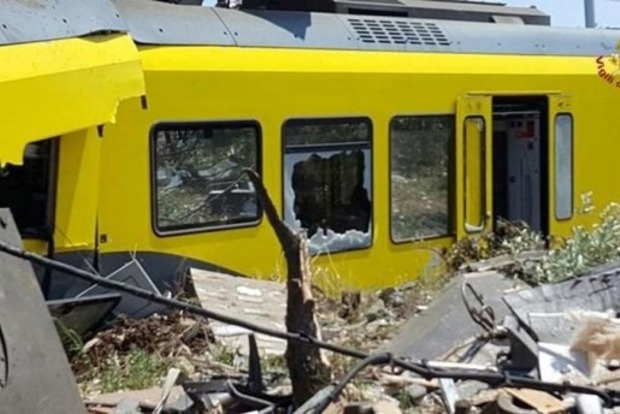 Порошенко выразил соболезнования семьям погибших в железнодорожной аварии в Италии