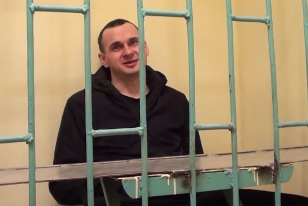 ﻿Сенцова этапировали в Челябинск, где проходит апелляционное слушание по его делу