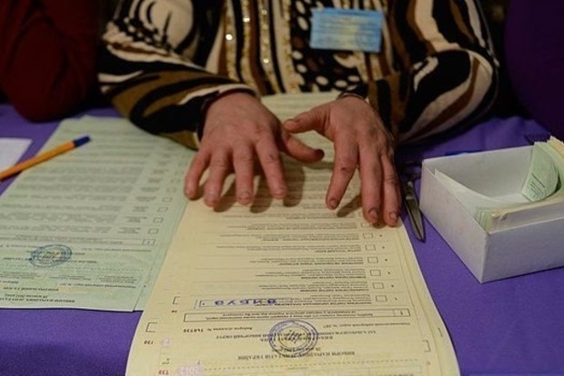 У столичному виборчкомі спростували інформацію про брак протоколів підрахунку голосів
