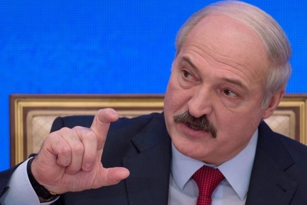 Евросоюз на время снял санкции с Лукашенко