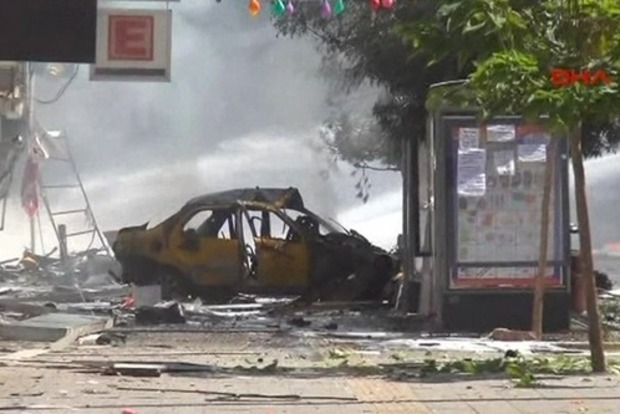 В результате мощного взрыва в Турции пострадали более 20 человек