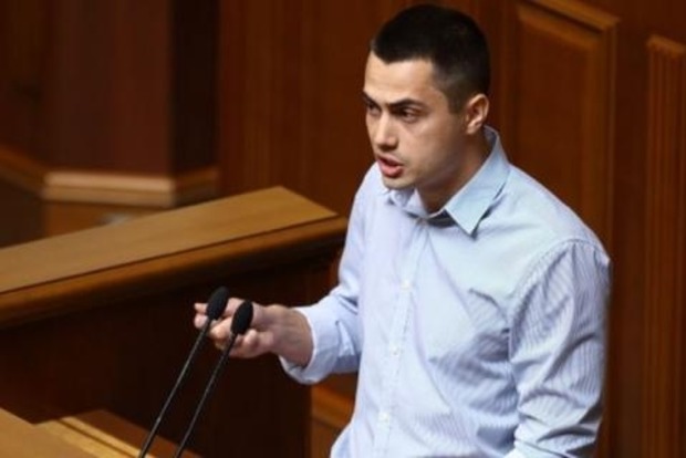 Нардепов Фирсова и Чумака могут лишить депутатских мандатов