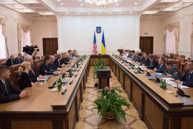 В Украине начала работу делегация США по реформированию таможни
