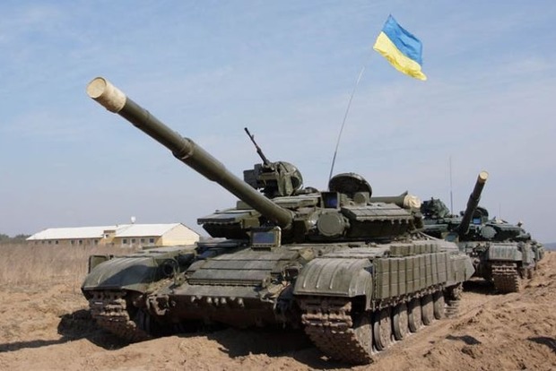 Двое украинских военных ранены в зоне АТО с начала суток, зафиксировано почти 30 обстрелов