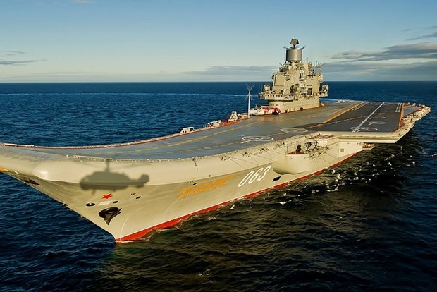 The Times узнало о переброске истребителей с «Адмирала Кузнецова» в Сирию из-за трудностей со взлетами 