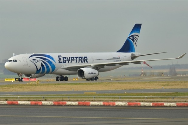 У мережі з'явився нібито запис розмови пілота літака EgyptAir з диспетчером