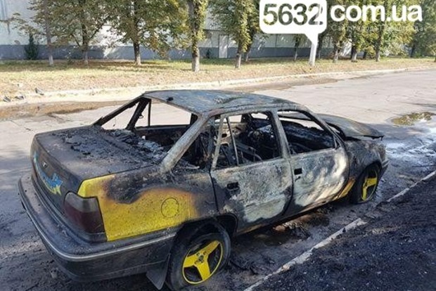 В Днепропетровской области автомобиль взорвался на ходу