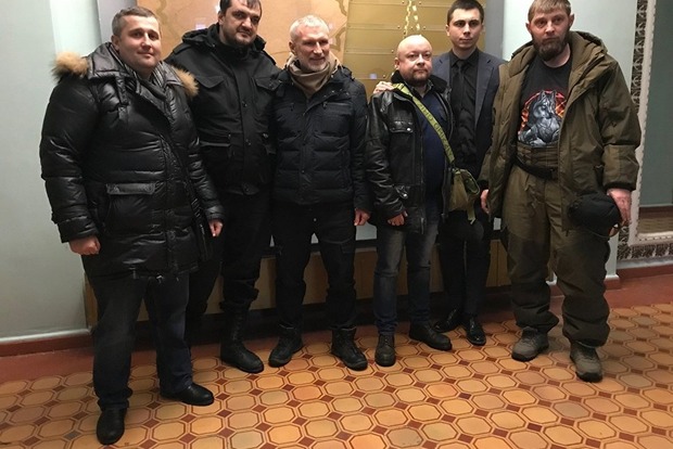 Появилось видео обстрела автомобиля депутата Госдумы под Донецком