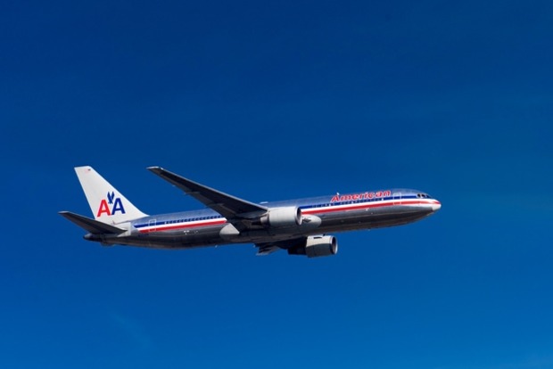 Пілот American Airlines помер просто під час посадки літака