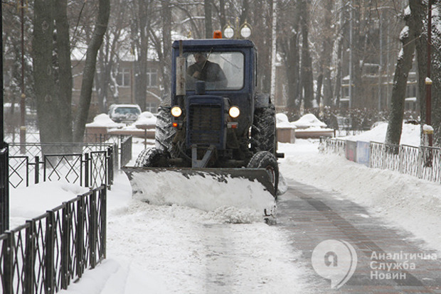 Снігопад призвів до транспортного колапсу в Києві