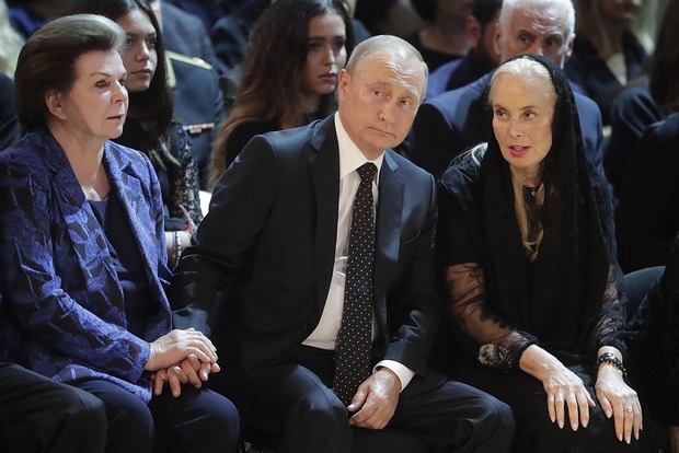 Путін приїхав на церемонію прощання з Кобзоном