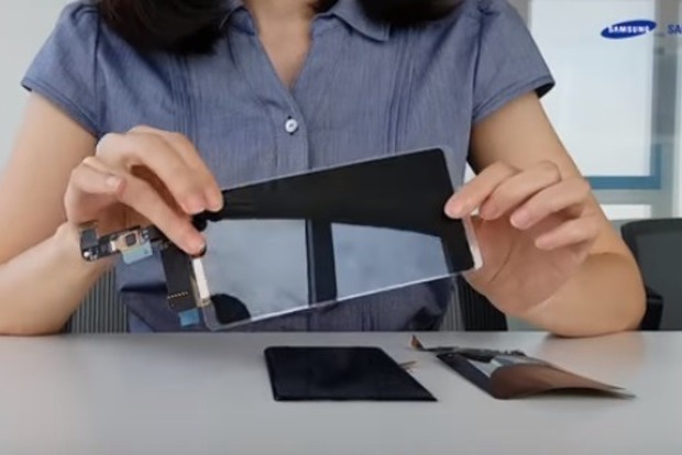 Samsung показав сертифікований невбиваємий OLED-екран