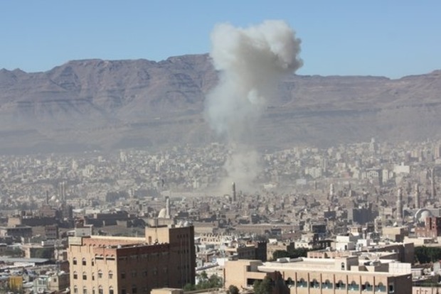 В Йемене в результате теракта погибли 27 человек