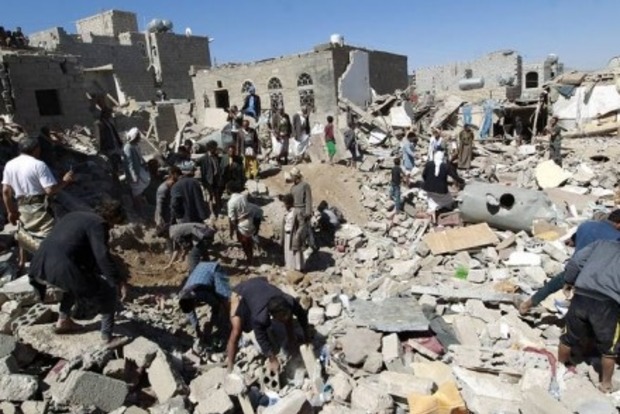 Авіаудар по жалобній процесії в Ємені: загинуло понад 80 осіб