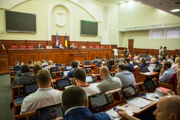 500 дней работы Киевсовета: Кличко пропустил треть заседаний, а 15 депутатов не подали ни одного проекта решения
