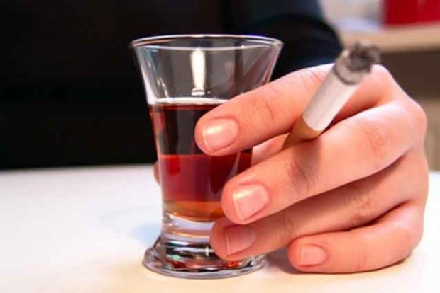 В Украине резко подорожают алкоголь и сигареты