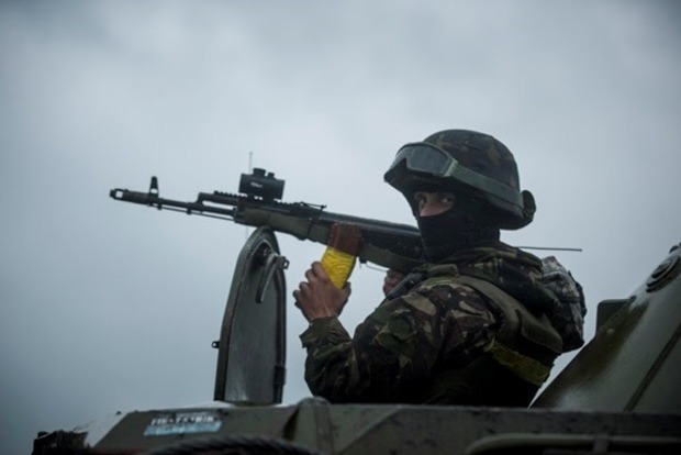 Боевики обстреляли военных на Донбассе: есть жертвы