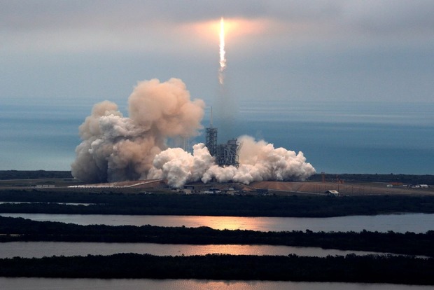 SpaceX успешно вывела на орбиту спутник EchoStar-23‍