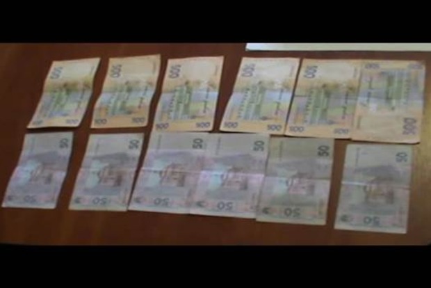 На Донбассе бывшие правоохранители нелегально изготавливали паспорта