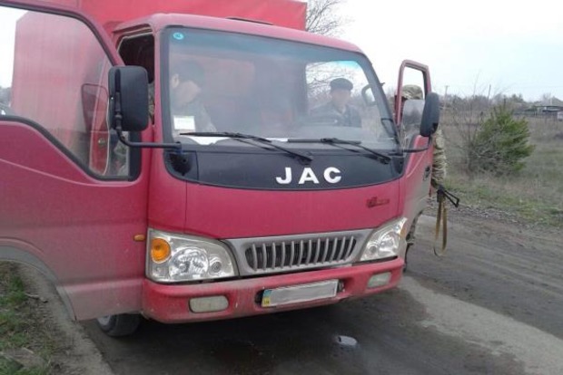 В Луганской области «Фантом» задержал нелегальную партию сыро-молочной продукции