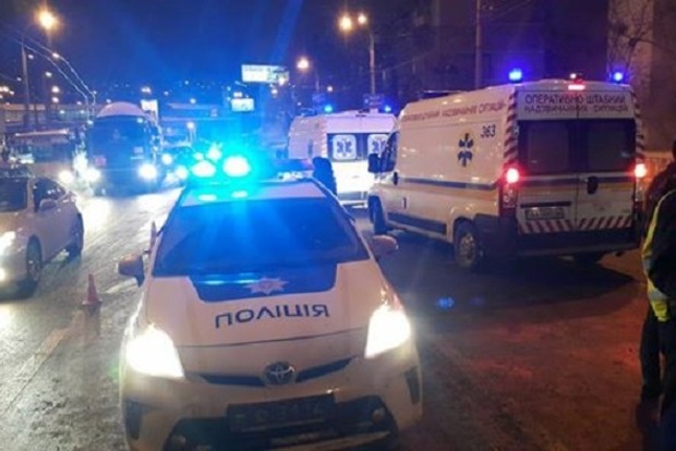 В Хмельницком столкнулись пассажирский автобус и скорая, есть пострадавшие