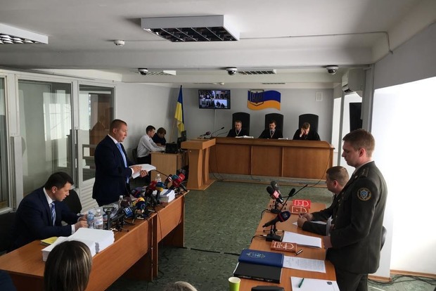 Суд начал рассмотрение дела о госизмене Януковича по сути