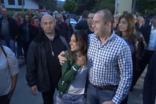 Туристка из Бразилии непринужденно поговорила с мужчиной, который оказался президентом Болгарии