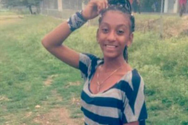 В Доминикане девушку убила зарядка к смартфону
