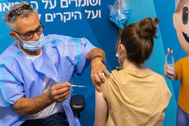 В Израиле 30% населения получили бустерную прививку