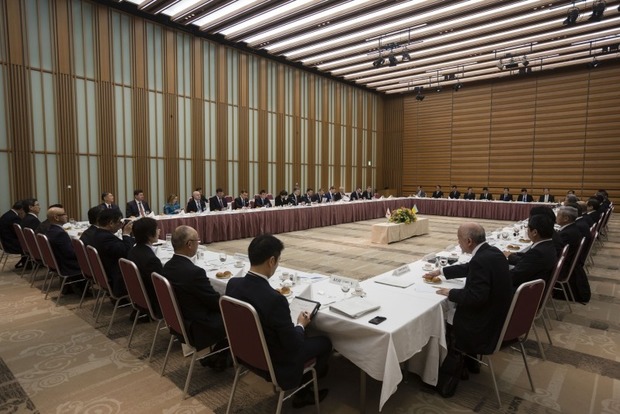 Президент призвал японские компании инвестировать в Украину