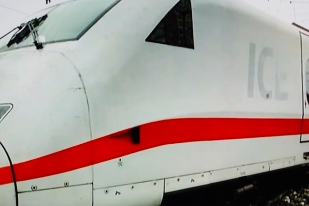 В Германии сошел с рельсов пассажирский поезд