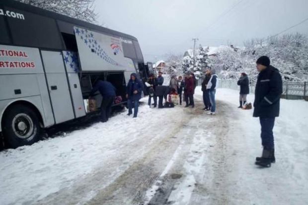 Итальянские каникулы. Школьника высадили из автобуса и бросили на морозе