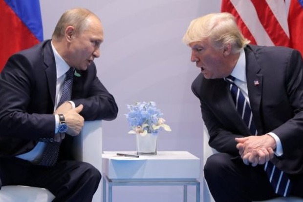 В России назвали «больными» журналистов, рассказавших о тайном ужине Трампа с Путиным