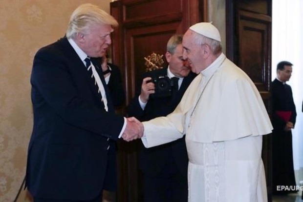 Трамп впервые встретился с Папой Римским в Ватикане