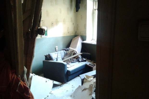 Подогревали парафин: В киевской квартире произошел взрыв, двое людей получили ожоги