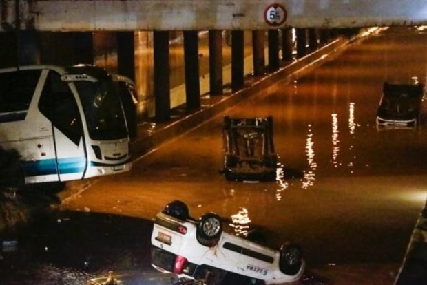 Ужасное наводнение в Греции: погибло 15 человек‍
