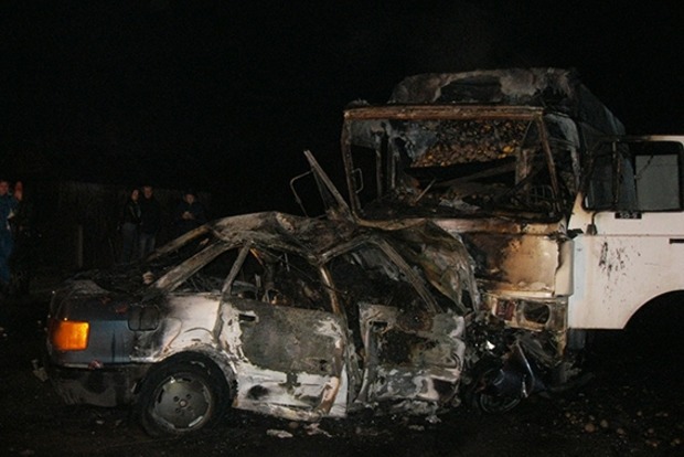 В ДТП в Ивано-Франковской области загорелось два автомобиля, погибли три человека
