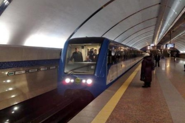 У Києві у вагонах метро будуть встановлені відеокамери