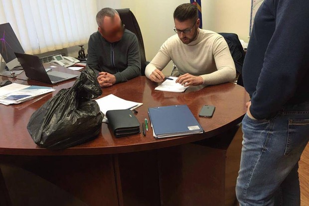 Луценко поблагодарил Кличко за донос на столичного чиновника