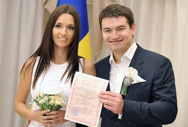 Сын Ющенко, свадьба, Елена Безуглая