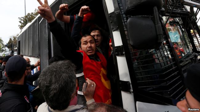 Туреччина, протести, 1 травня, поліція, Таксим