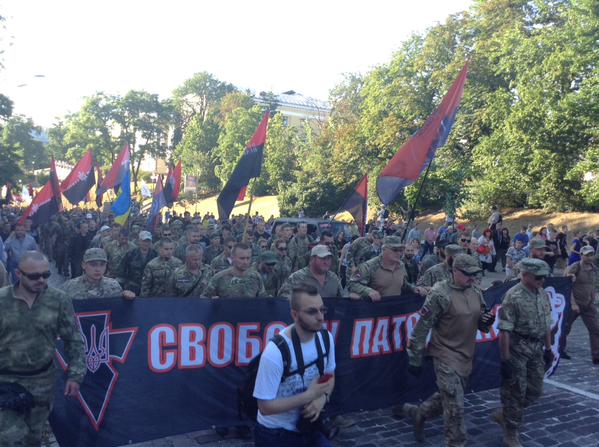 У Києві добровольці вимагають наступальних дій на Донбасі