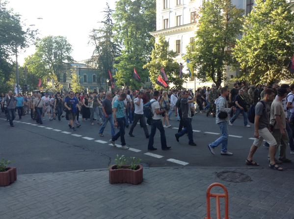 У Києві добровольці вимагають наступальних дій на Донбасі