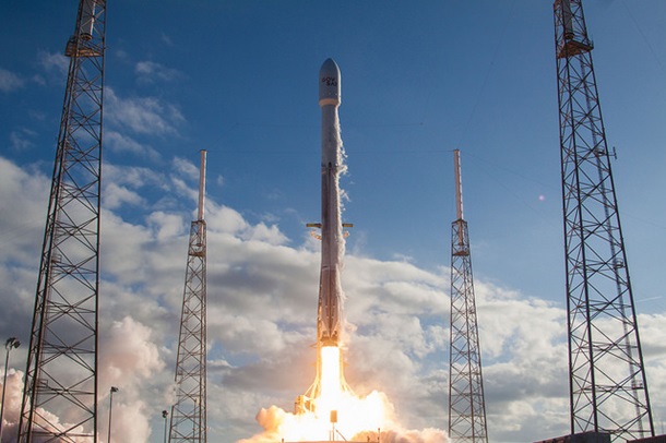 Ілон Маск, Falcon Heavy, ракета, розгінний блок